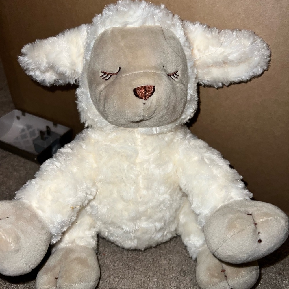 Swaddle me lullaby lamb